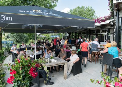 Gezellig eten op Landgoed Welderen - ontbijt, lunch en diner of borrelen en snacken.